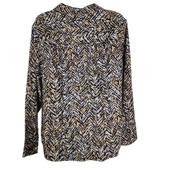 Chico's Shirt Womens Size 2 Large Button Up Cheetah Animal Print No Iron Cotton - Picture 2 of 9